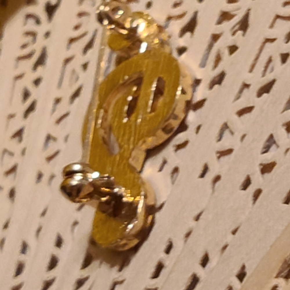 Music Note Brooch Pin - Picture 4 of 7